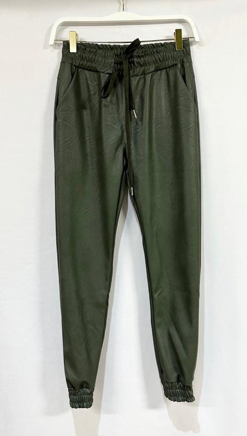 CUFFED JOGGER WITH POCKETS