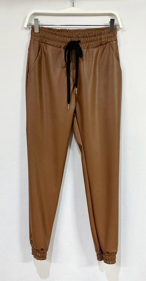 CUFFED JOGGER WITH POCKETS