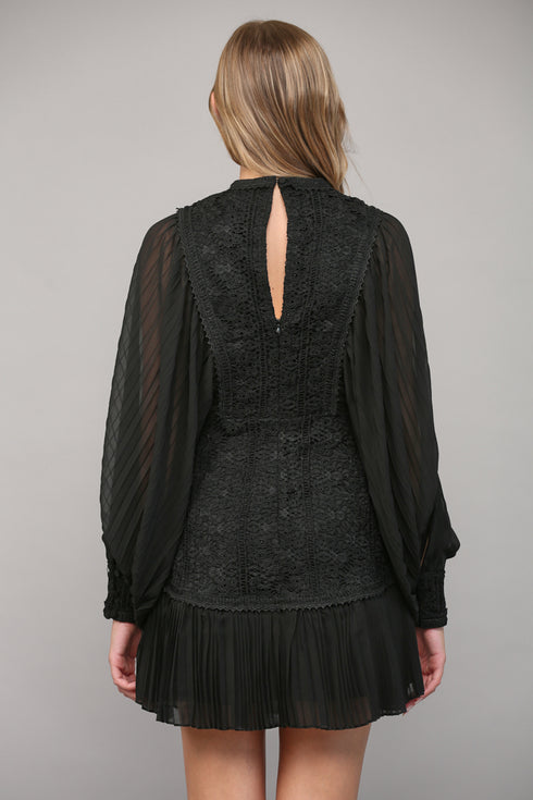 PLEATED LACE SLEEVE DRESS