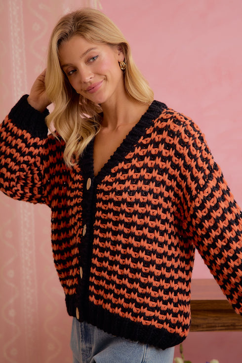 CHUNKY KNIT BUTTON CARDIGAN